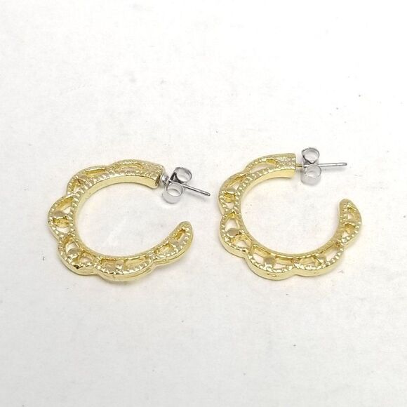 Vintage Scalloped Gold Tone Hoop Earrings, Nice Size 3/4 Inch, 80s 90s Estate - Picture 5 of 5